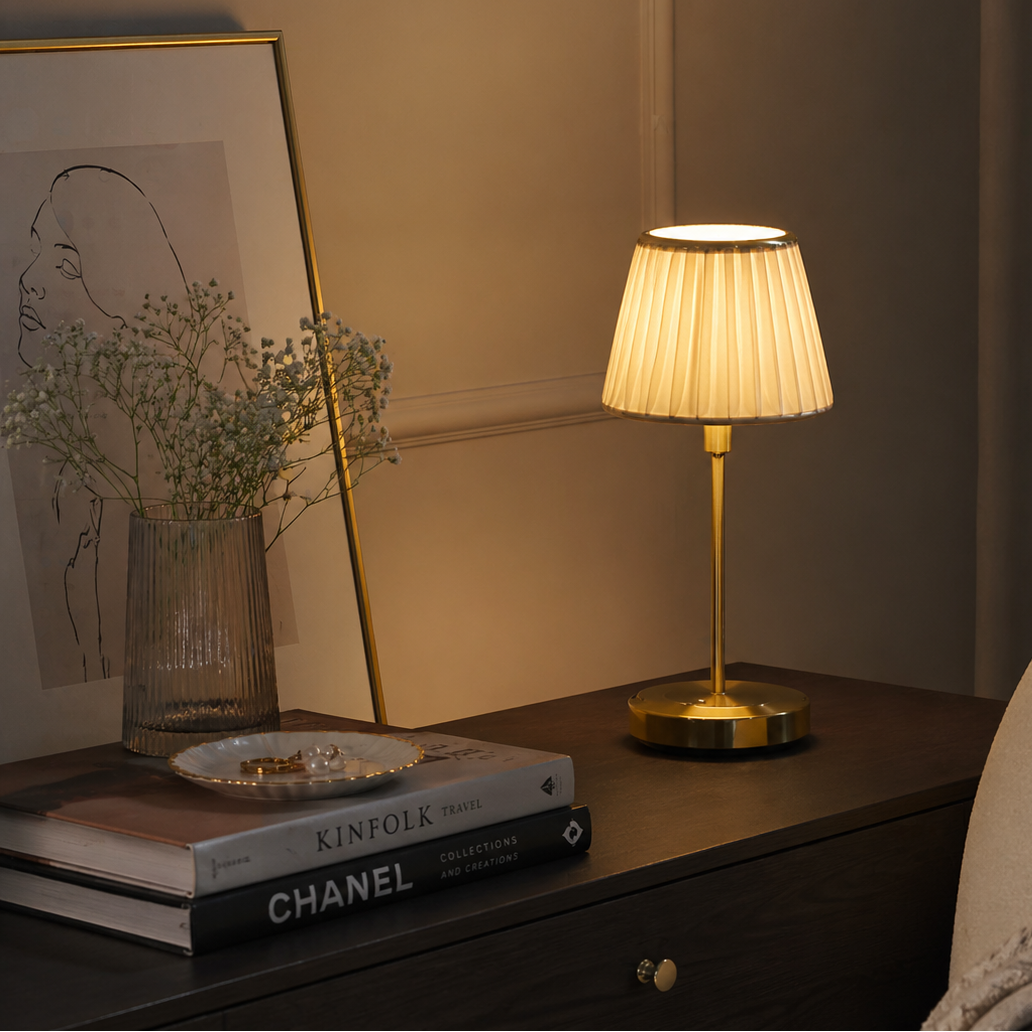 Lumière Noctis – Table Lamp